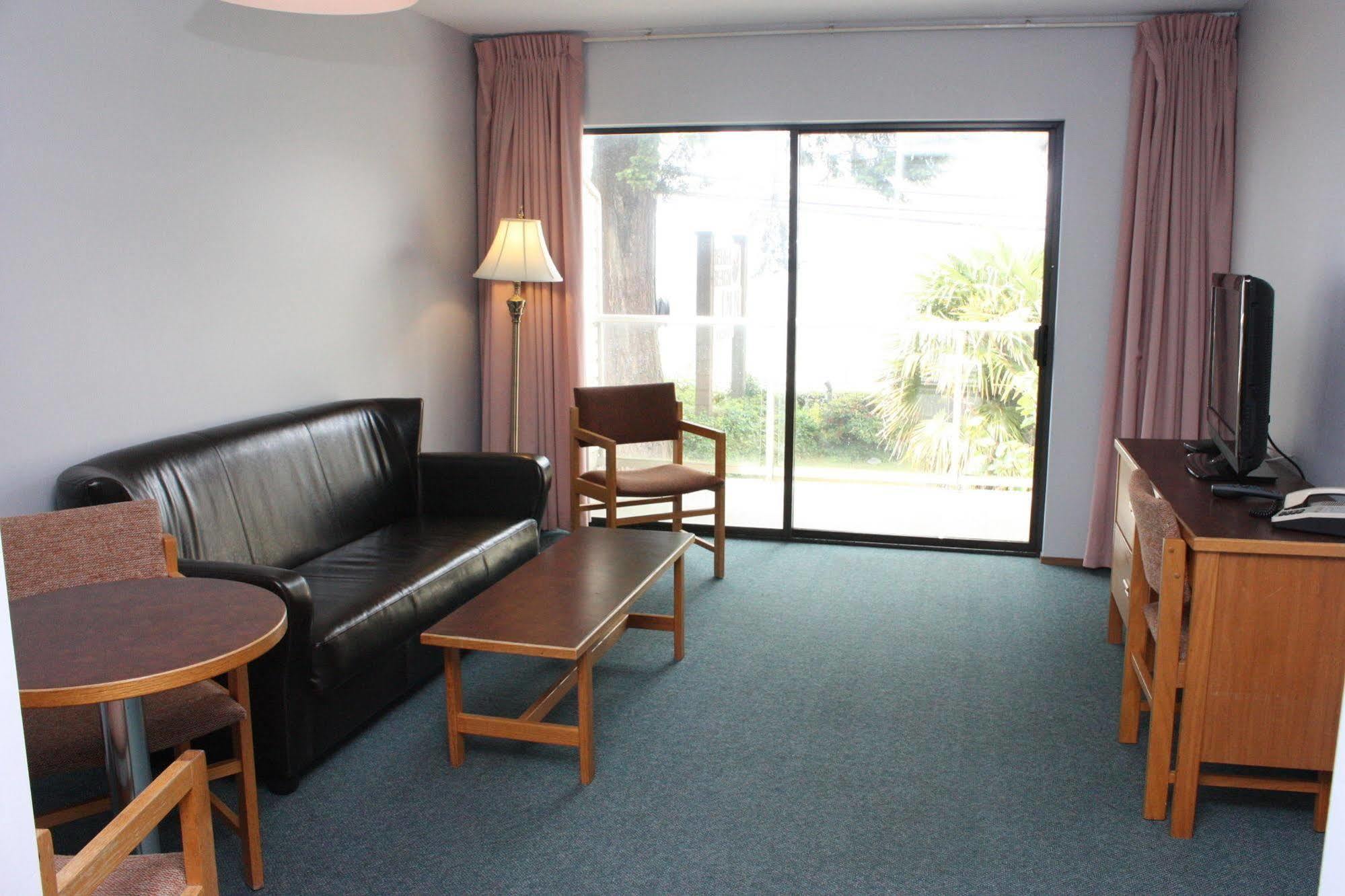 The Oceanside, A Coast Hotel Сешелт Экстерьер фото